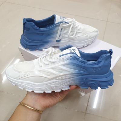 ស្បែកជើងយុវវ័យ